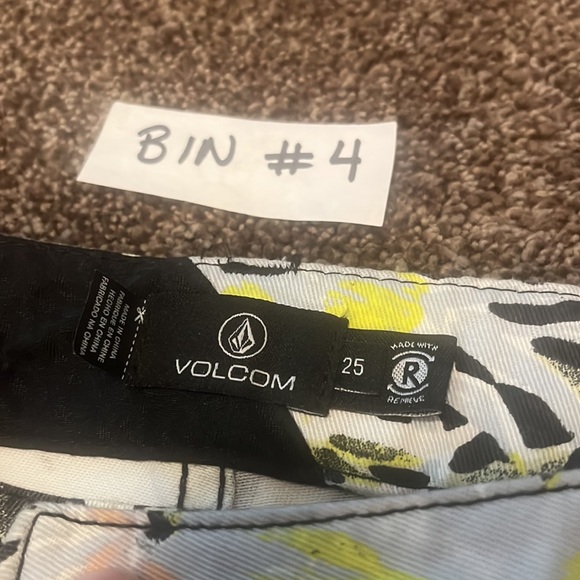 2/$30 Size 25 Volcom shorts - Picture 2 of 5